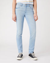 SPODNIE DAMSKIE WRANGLER SLIM CLEAR BLUE W28LZH280 112128452